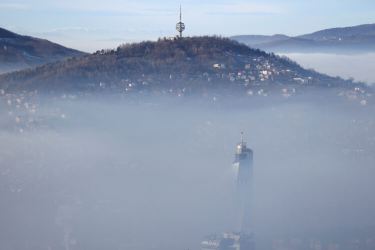 Otkazani letovi u Sarajevu zbog smoga i magle