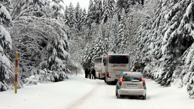 Sneg do pet centimetara na nekoliko deonica puteva u Srbiji