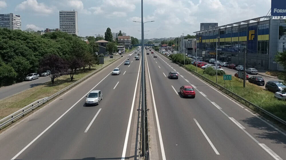 Dobri uslovi za vožnju, popodne pojačan saobraćaj