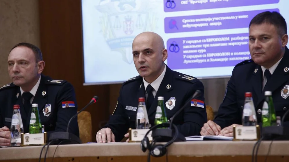 „Policajac pucao ka napadaču, ne zna se da li je ranjen“: Vasiljević o pucnjavi kod Loznice