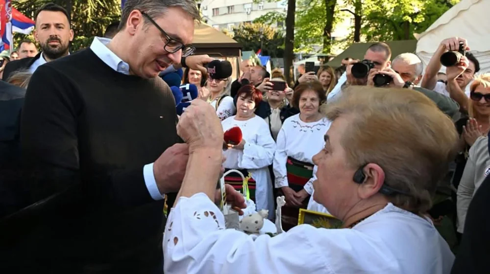 Vučić: Opozicija pravi novi G17, studenti učestvuju