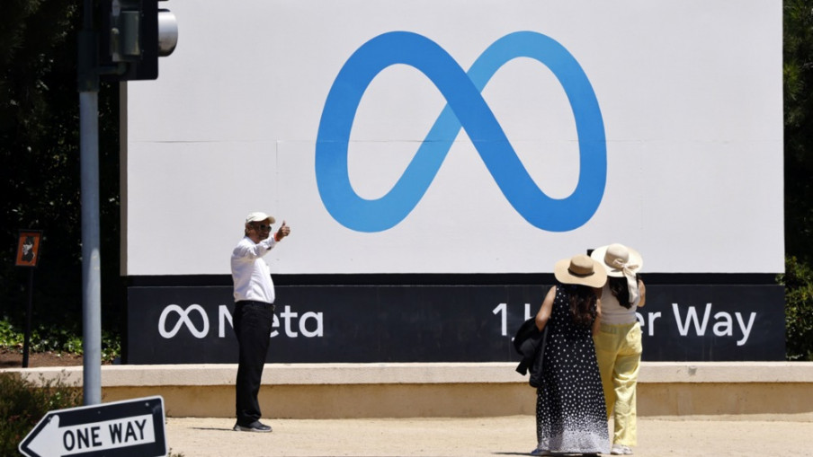 “Meta” ukida oko 600 radnih mesta u oblasti veštačke inteligencije