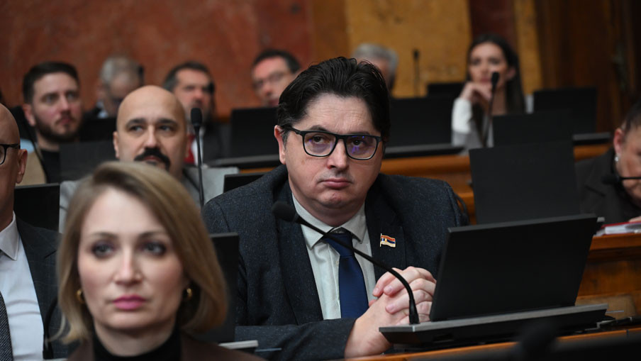 Sledeći izbori u skladu sa zakonima koji su upućeni u skupštinsku proceduru