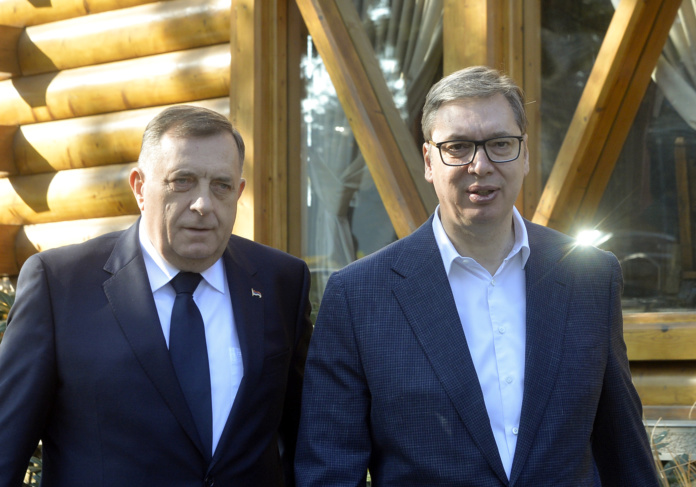 Vučić sa Dodikom o svim važnim pitanjima za srpski narod u regionu